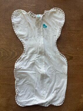 Love to dream White Baby Swaddle with Teal Heart Logo